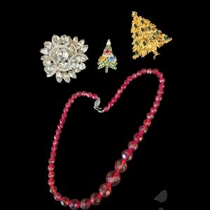 Vintage Signed Brooches "EISENBERG " & RED GLASS GORGEOUS NECKLACE